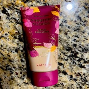 Bath & Body Works Pinkberry clouds Exfoliant body Scrub!